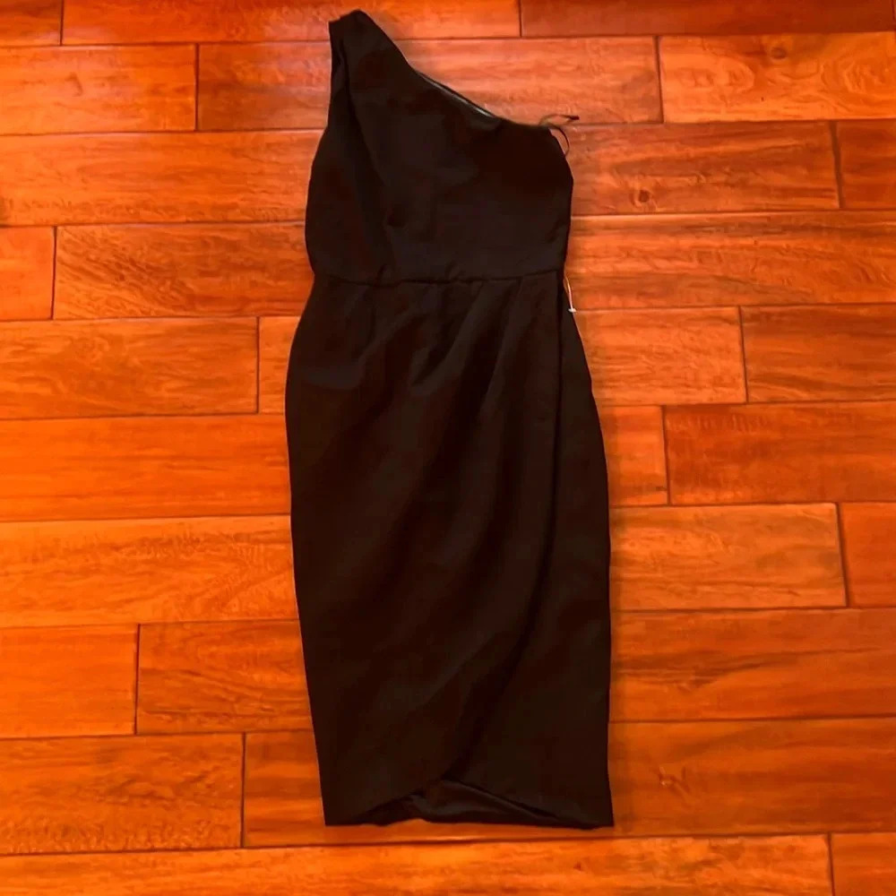 On Shoulder Love By Design Black Dress Size S